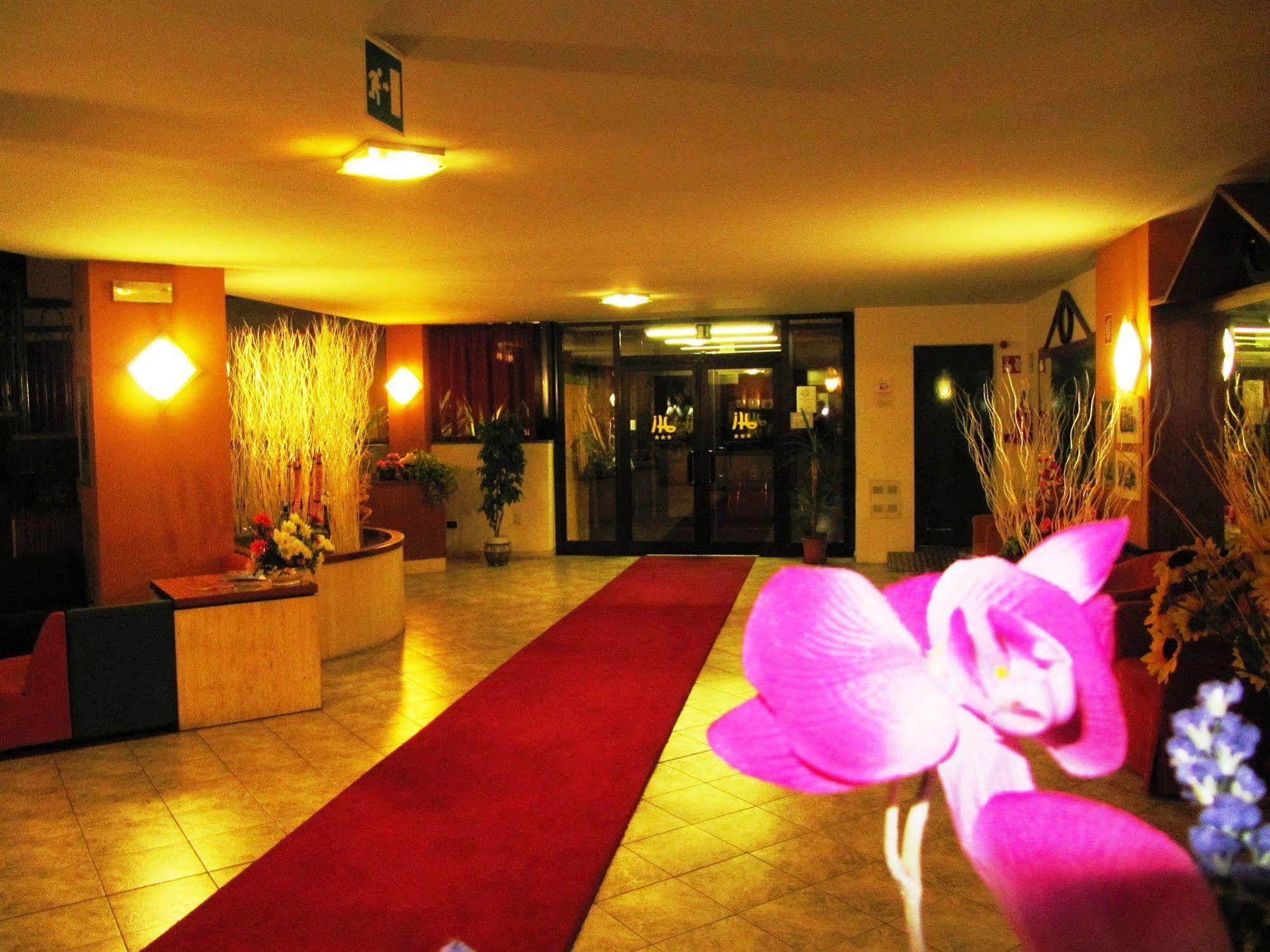 Orzihotel Orzivecchi Eksteriør billede